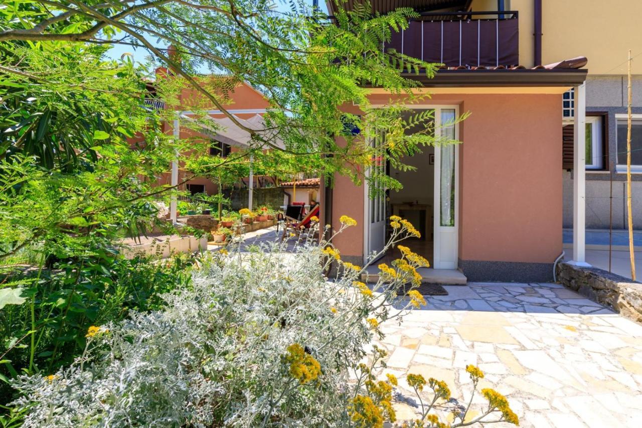 Apartments Vivijana Rabac Exterior foto
